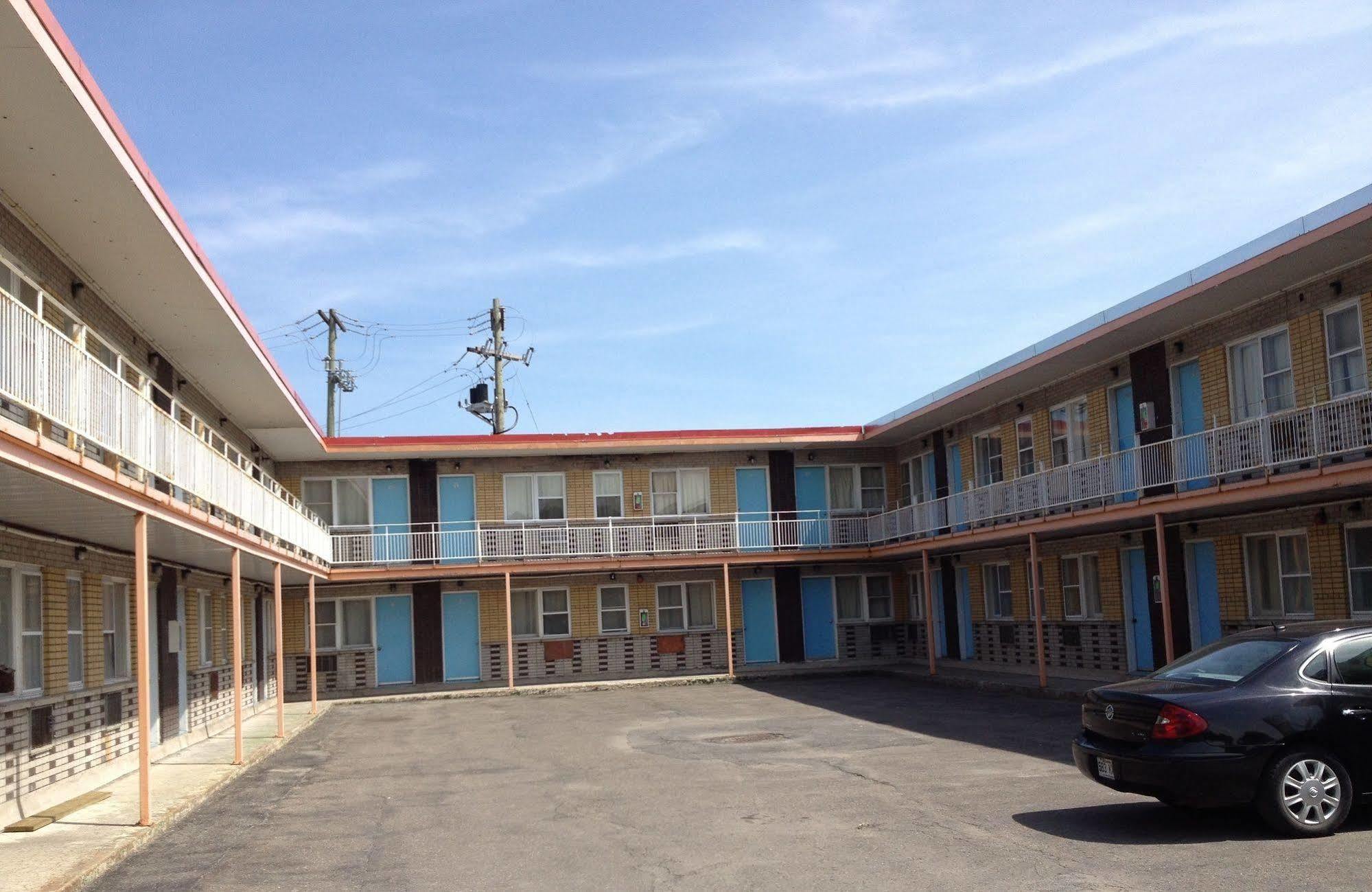 Motel Saint-Jacques Montreal Exterior photo